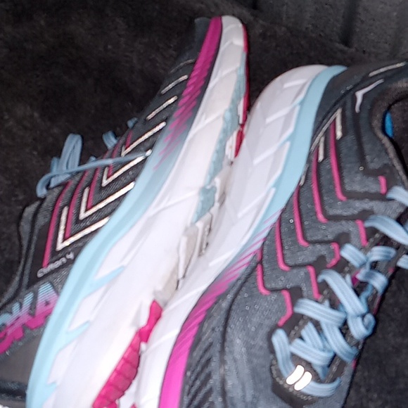 Shoes - Picture 8 of 8